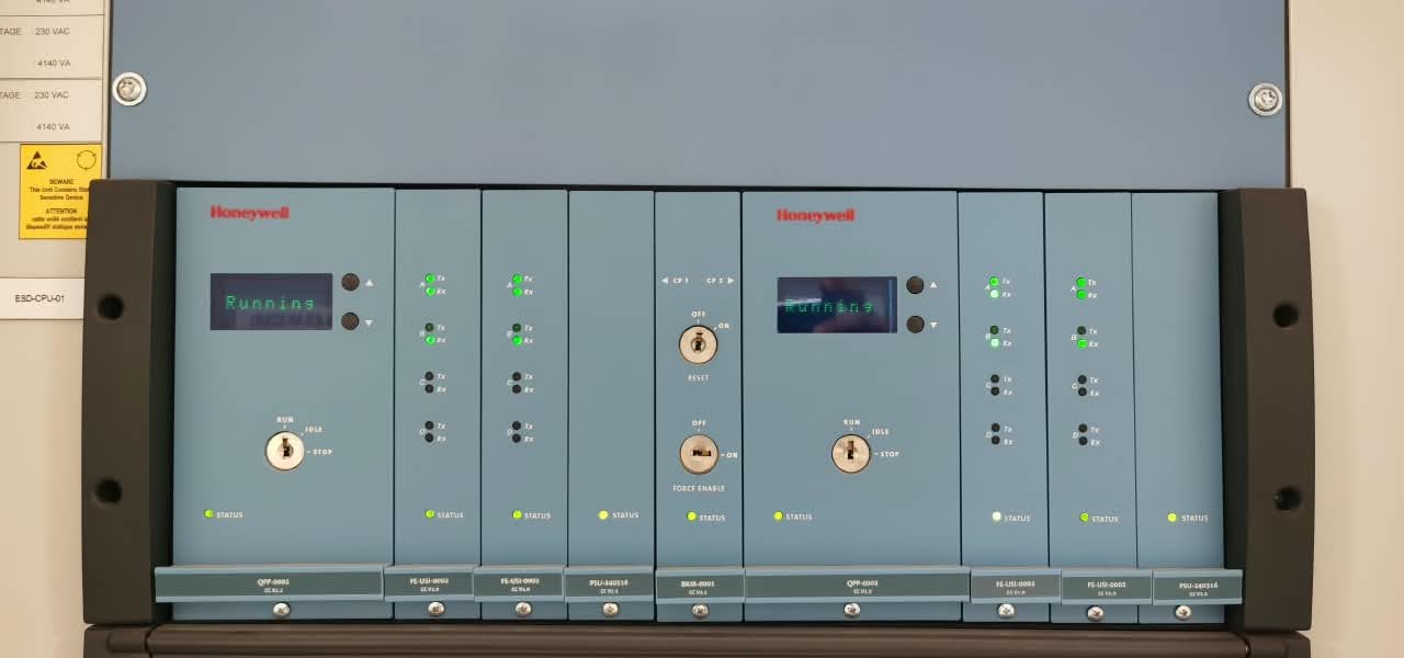 Redundant Honeywell Safety Manager controllers in Running state